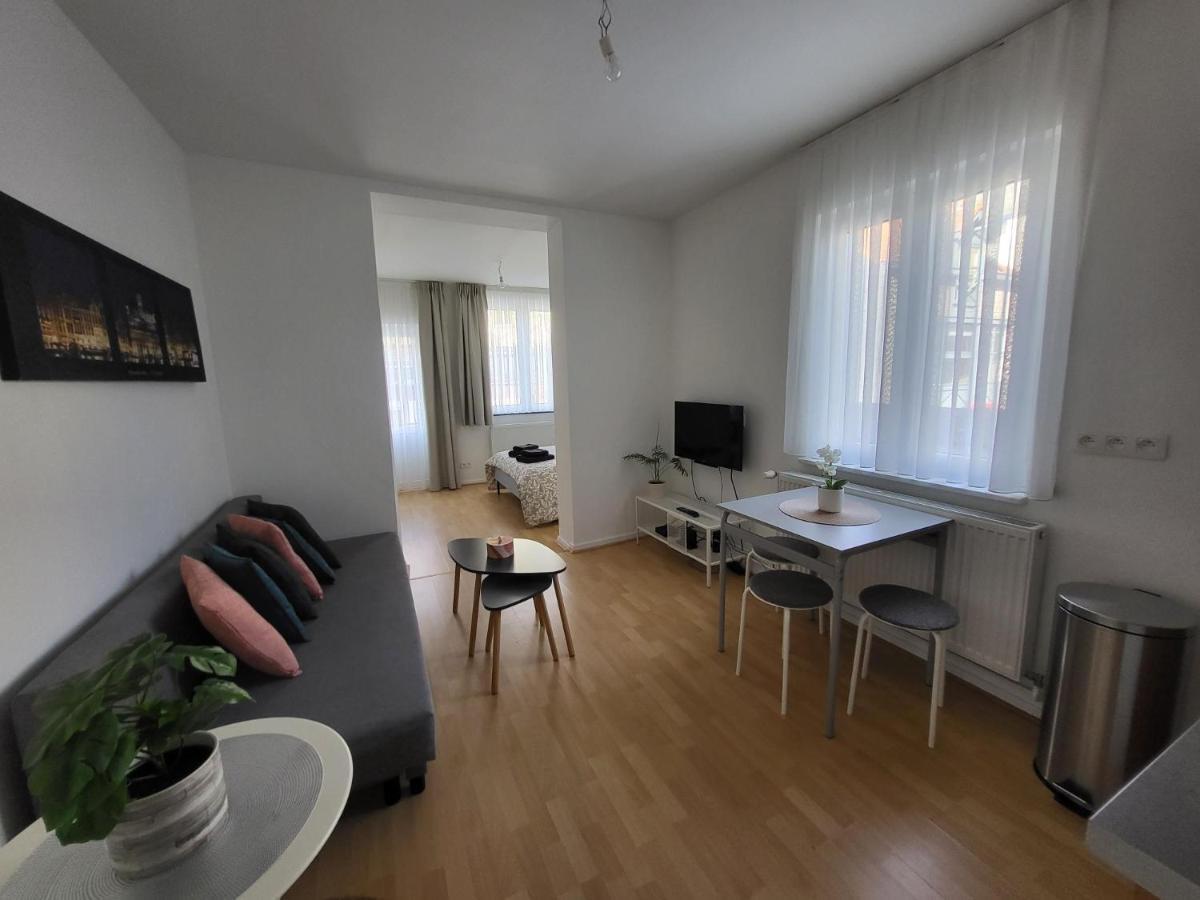 Studio Alicia, Idealement Situe Etterbeek Eksteriør bilde